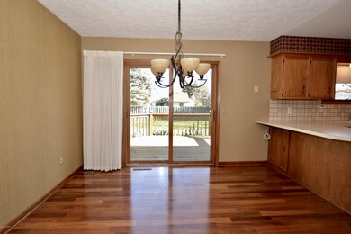 Dining area w/teak floors