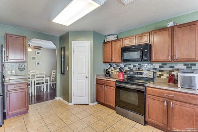 9019 Oakwood Park, San Antonio, TX 78254 - photo 5