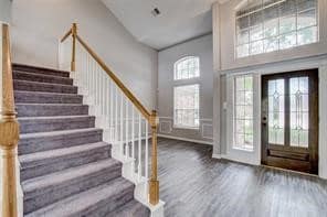 Come on in!  This wide, welcoming entry is inviting.