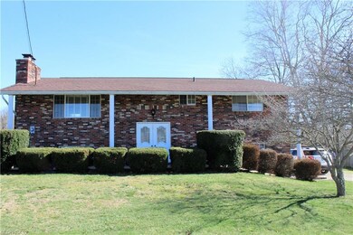 All brick Bi-Level home