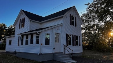 81 Mccarthy Ave, Chicopee, MA 01020 - photo 5