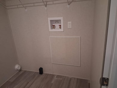 328 W 53rd St unit 10, Anderson, IN 46013 - photo 7