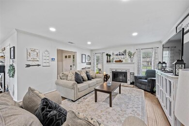 719 Stonelake Dr, Cleburne, TX 76033 - photo 7