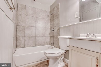 320 Gwynn Ave unit 1, Baltimore, MD 21229 - photo 2