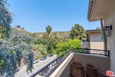 6720 Hillpark Dr unit 302, Los Angeles, CA 90068 - photo 7