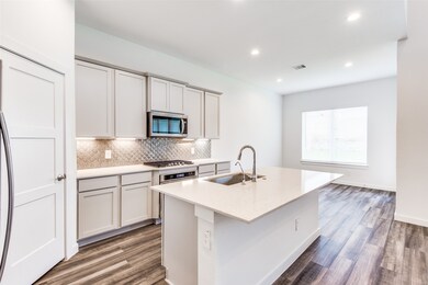 14011 Valley Creek Ct, Conroe, TX 77384 - photo 7