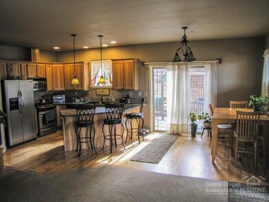 1196 SW Silver Lake Blvd, Bend, OR 97702 - photo 6