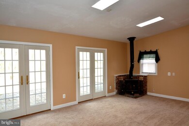 7804 Shellbourne Rd, Carvel Beach, MD 21226 - photo 5