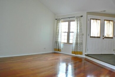 40 Sarahs Grove Ln, Schaumburg, IL 60193 - photo 5