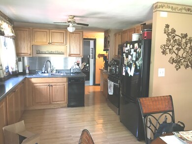 616 Santa fe Ave, Carpentersville, IL 60110 - photo 2