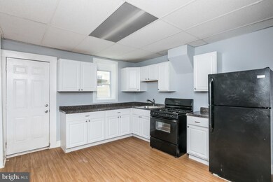 1413 W Ostend St, Baltimore, MD 21223 - photo 4