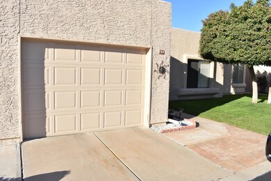 1 Car Garage