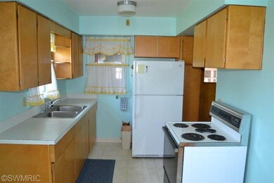 2414 Holly Ave, Portage, MI 49024 - photo 5