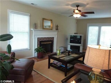 Den/Family/Great Room - Spacious Family Room with 