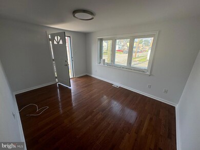 1102 3rd Ave unit B, Essington, PA 19029 - photo 2