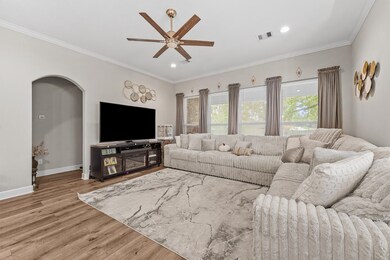 317 S Idaho St, La Porte, TX 77571 - photo 5