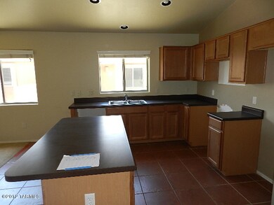 022-194220-KitchenI