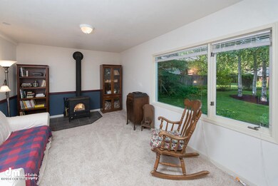 Family Room-w/Large Windows