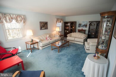 12913 Victoria Heights Dr, Bowie, MD 20715 - photo 4