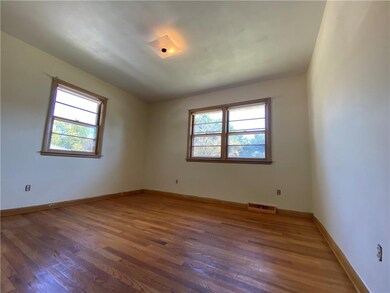 4108 39th Place, Des Moines, IA 50310 - photo 6