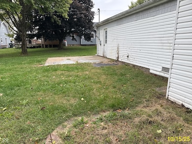 263 S Carthage Rd, Charlottesville, IN 46117 - photo 6