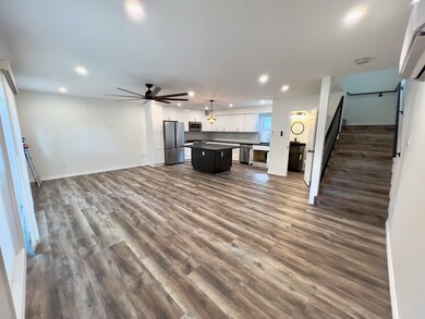 425 Hohldale St unit B, Houston, TX 77091 - photo 4