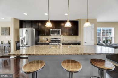 8522 Stansbury Lake Dr, Baltimore, MD 21222 - photo 5