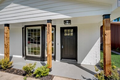 315 Cypress St, Alvin, TX 77511 - photo 3