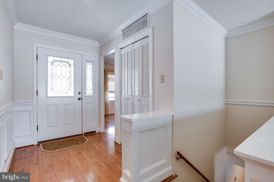 15607 Norman Dr, North Potomac, MD 20878 - photo 4