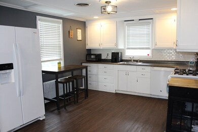 12 Hitch St, Fairhaven, MA 02719 - photo 3