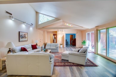 531 N Imo Rd, Enid, OK 73703 - photo 6