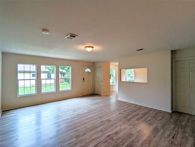 829 Marjorie St unit A, Houston, TX 77088 - photo 4