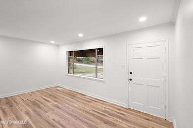 338 S Fox Hall Rd, Pearl, MS 39208 - photo 2