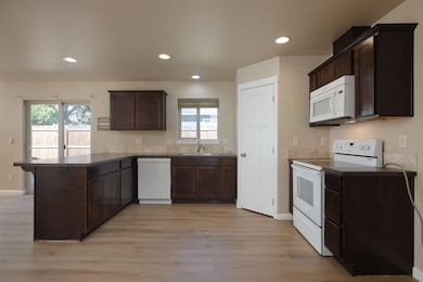 21203 Thornhill Ln (7 of 19)