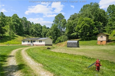 632 Trace Creek Rd, Hamlin, WV 25523 - photo 4