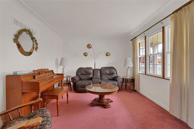 1005 Lincoln Dr, Maryville, IL 62062 - photo 2