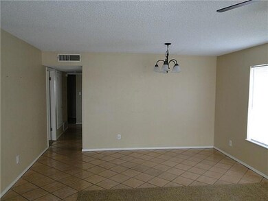 1075 Green Lilac Cir, El Paso, TX 79915 - photo 4