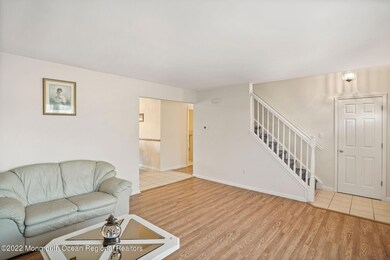 010_275_Birch_Bark_Drive_360795_676749