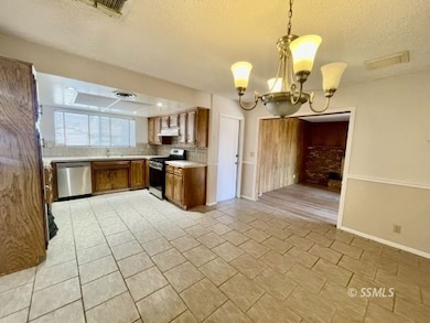 228 S Greenlawn St, Ridgecrest, CA 93555 - photo 4