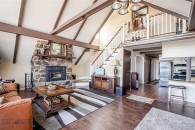 Vaulted Ceilings, Exposed beams & Montana Moss Roc