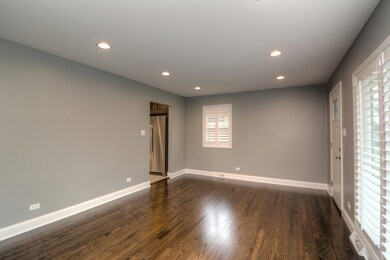 465 W Fremont Ave, Elmhurst, IL 60126 - photo 5