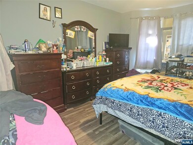 792 S 15th St, Newark, NJ 07108 - photo 5