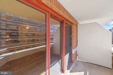 Emerson House on the Park unit 610, Washington, DC 20037 - photo 5