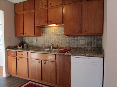 124 21st St SW, Cedar Rapids, IA 52404 - photo 7