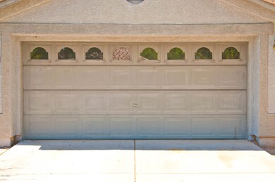 04 Garage door - good condition