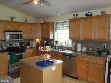 849 Lindia Dr, Chambersburg, PA 17202 - photo 7