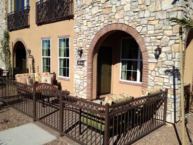 Picture Villa Courtyard
