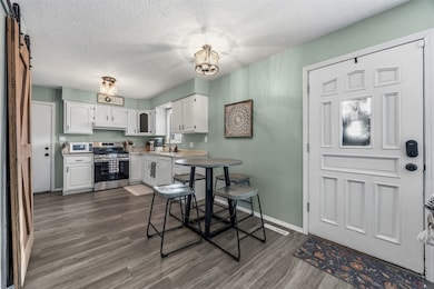 42 Park Village Ave SW, Cedar Rapids, IA 52404 - photo 7