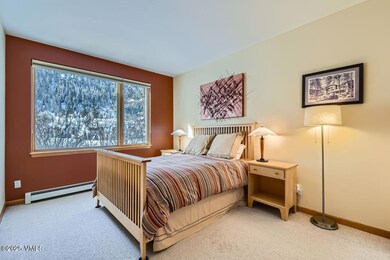 4173 B Spruce Way - MLS Sized - 006 - 05