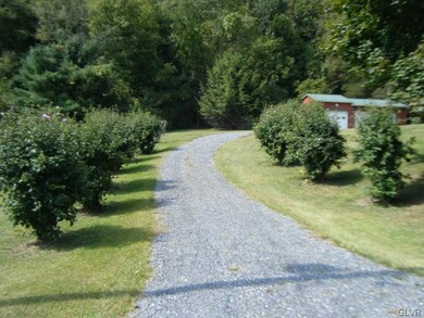 8048 Main St, Bangor, PA 18013 - photo 2